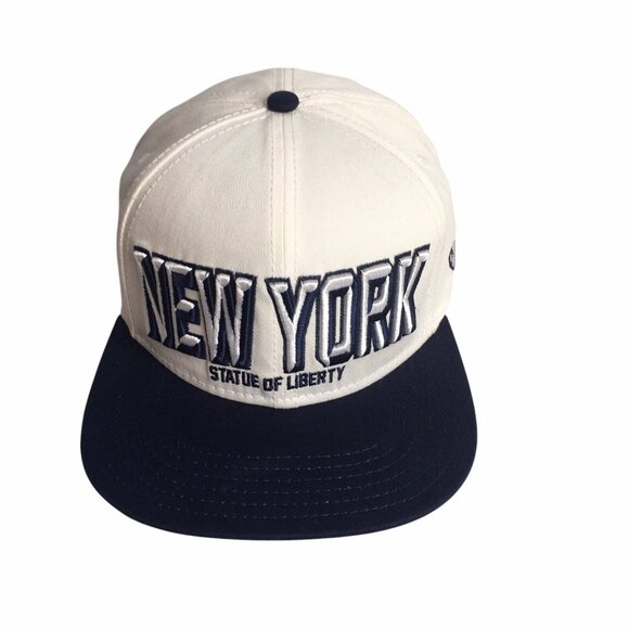 Statue of Liberty New York NYC Tourist Trucker Cap Snapback Hat Flat Bill - Picture 1 of 6